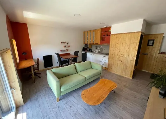 La Fabrik 54 T2 1Ch Neuf Dispo 1Er Mai 26 , Coeur Du Vignoble Dans Village Tous Commerces * Cahuzac-sur-Vère